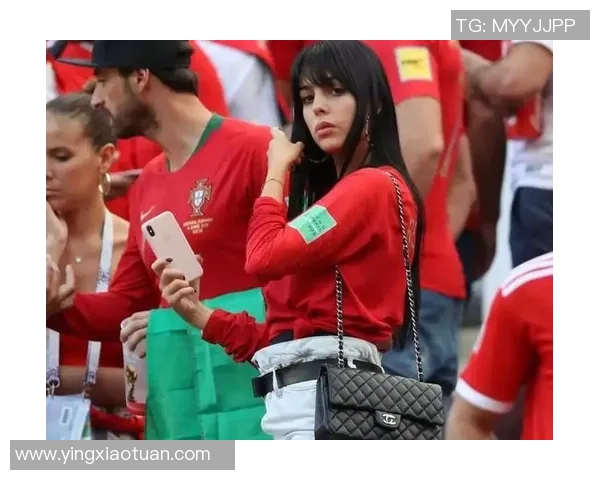 摩洛哥足球明星太太团的魅力与风采展现足球场外的精彩生活